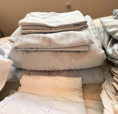 Box of Sheet Sets, 2 King Mattress Protectors, and King Comforter (B2)