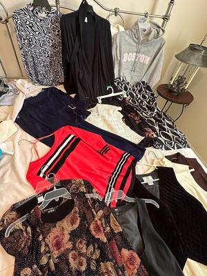 Mixed Lot of Woman's Tops/Shirts/Vest/Sweaters Etc.