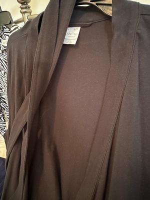 Mixed Lot of Woman's Tops/Shirts/Vest/Sweaters Etc.