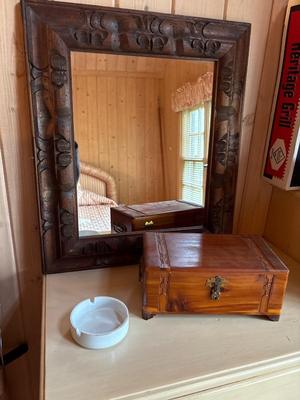 Sale Photo Thumbnail #330: See pics. Mirror 20x22