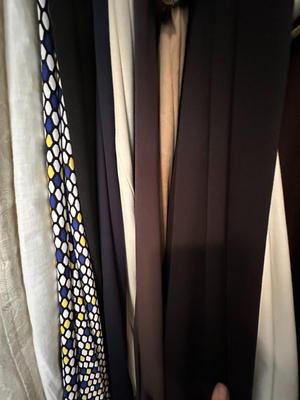 Closet FULL of Women's Pants and Skirts (B2)