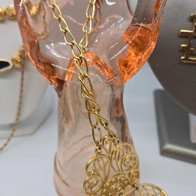 LOT 109J: Variety of Gold-Tone Chains & Pendants / Range From 17-29 Inches