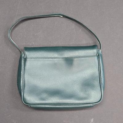 LOT 117: Vintage Bally Pebbled Handbag Made in ITALY and Vintage Small Green Purse