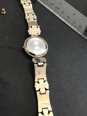 Geneva Daisy Working Watch