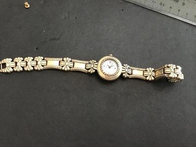 Geneva Daisy Working Watch