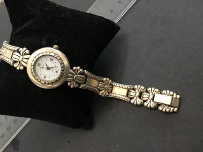 Geneva Daisy Working Watch