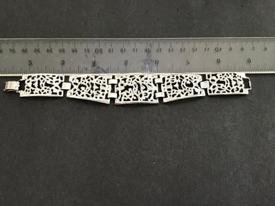 Sarah Coventry Silvertone Link Bracelet