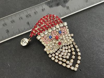 Rhinestone Vintage Brooch