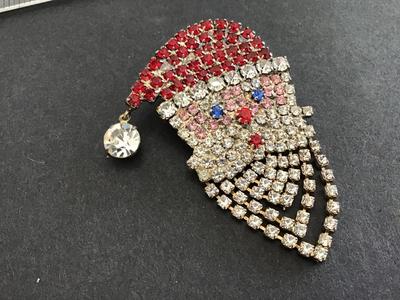 Rhinestone Vintage Brooch
