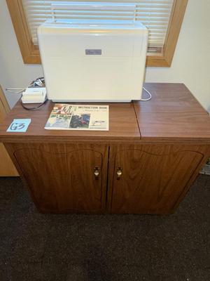 G3-Memory Craft 8000 + sewing cabinet and extras