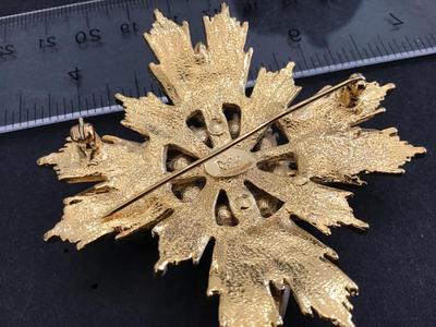 Joan Rivers Vintage Large Brooch
