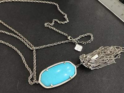 Kendra Scott Necklace. Excellent