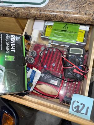 G21-drawer contents