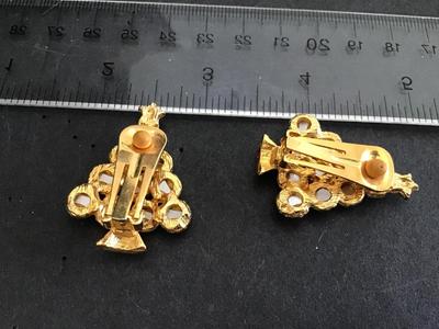 Holiday Christmas Tree Clip on Earrings