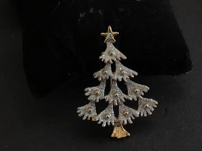 Glitter and Gold Christmas Brooch