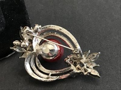 Beautiful Holiday Brooch