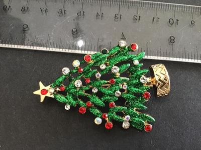 Rhinestone Glimmering Christmas Brooch
