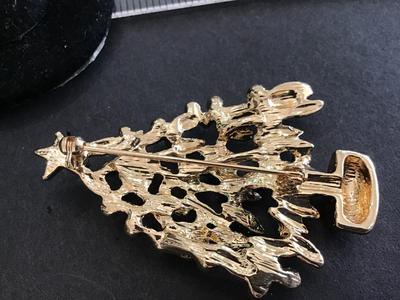 Rhinestone Glimmering Christmas Brooch