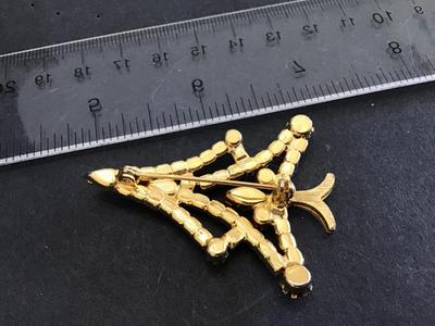 Gold Tone Vintage Prong Set Rhinestone Christmas Tree Brooch