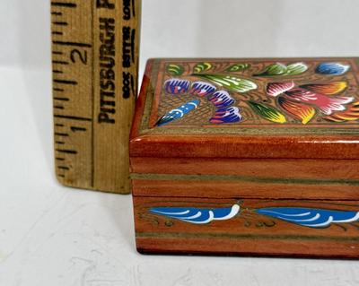 Sale Photo Thumbnail #355: In good vintage condition.