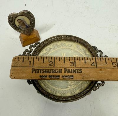 Sale Photo Thumbnail #157: In good vintage condition.