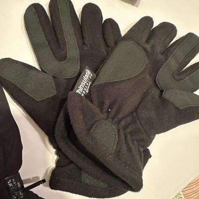 7 pair Mens & Womens Gloves (B1)
