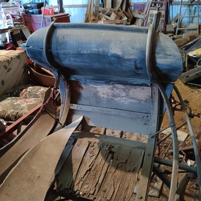 LOT 502: Antique Horse Drawn Cutter Sleigh