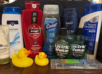 Box of Assorted Mens/Womens Toiletries- Lotions, Soaps Etc. (B1)
