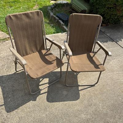 2 Folding Patio Chairs (G)