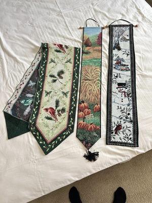 3 Holiday Tapestries (B1)