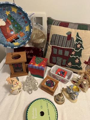 Assorted Christmas Decor & Red Tree Skirt (B1)