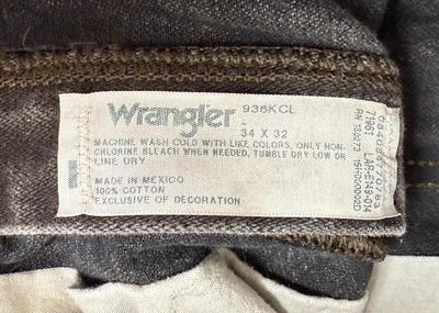 Sale Photo Thumbnail #349: In very good condition.