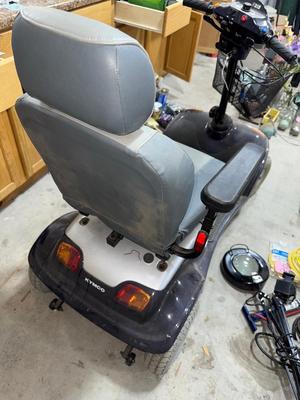 G56-Kymco motorized cart