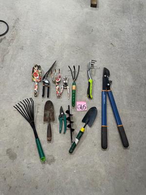 G65-gardening tools