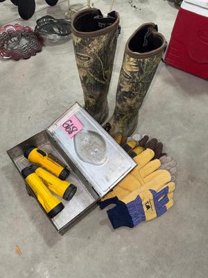 G68-mud boots, work gloves, plus extras
