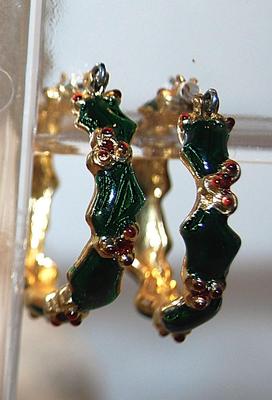 Vintage HOLLY SPRIG & Triple RED Stones EARRINGS Pair (1¼" Diam.) with Gold Tone Setting and Hoop Clasp