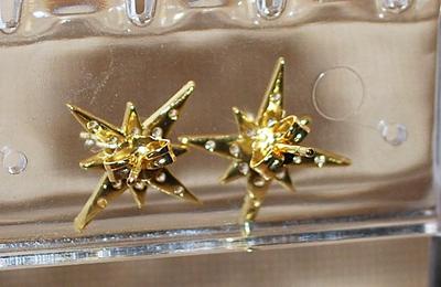 8 Pointed Star with Round Stone Earrings Set (¾") with Stud Style Clasp