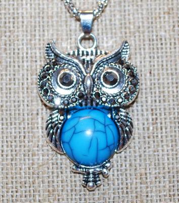 "Blue Belly" Owl PENDANT (1½" x 1") AND Earrings (1" x ½") Set on a Silver Tone Necklace Chain 27" L