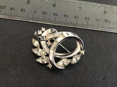 Crown Trafari Pat Pending Rhinestone. Excellent