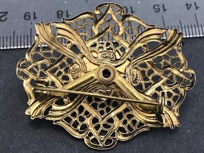 Antique Gold Tone Victorian Style Brooch