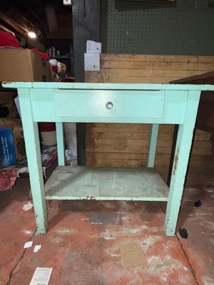 D106-small turquoise table