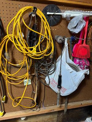 D100-pegboard contents only