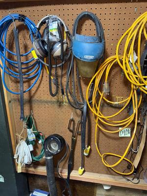 D100-pegboard contents only