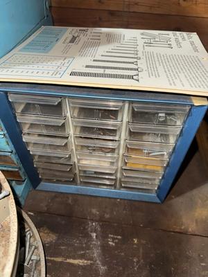D87-workbench organizers