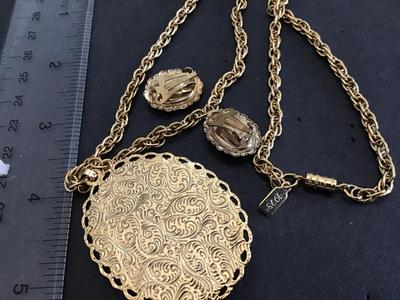 1928 Cameo Necklace and Clip on Earrings