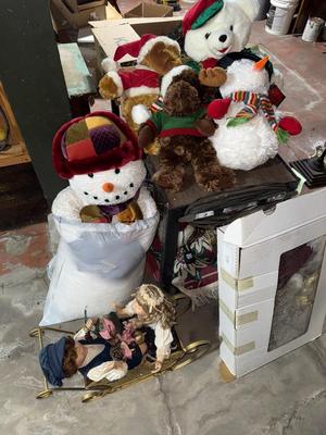 D76-holiday decor
