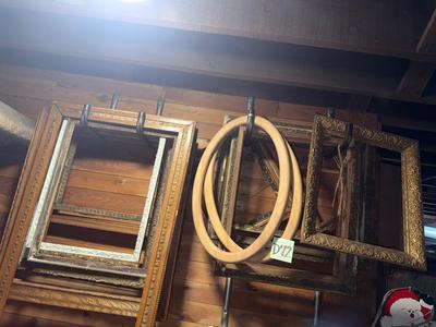 D72-Old picture frames