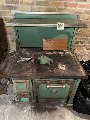 D68-Old stove-very heavy