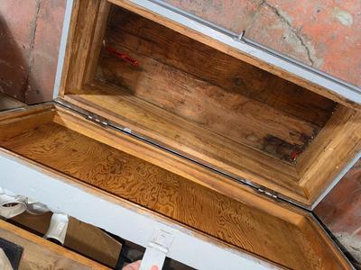 D63-wooden chest