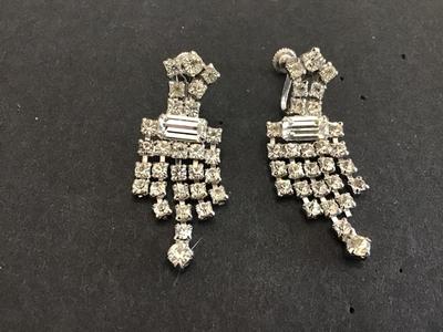 Rhinestone Screwback Earrings